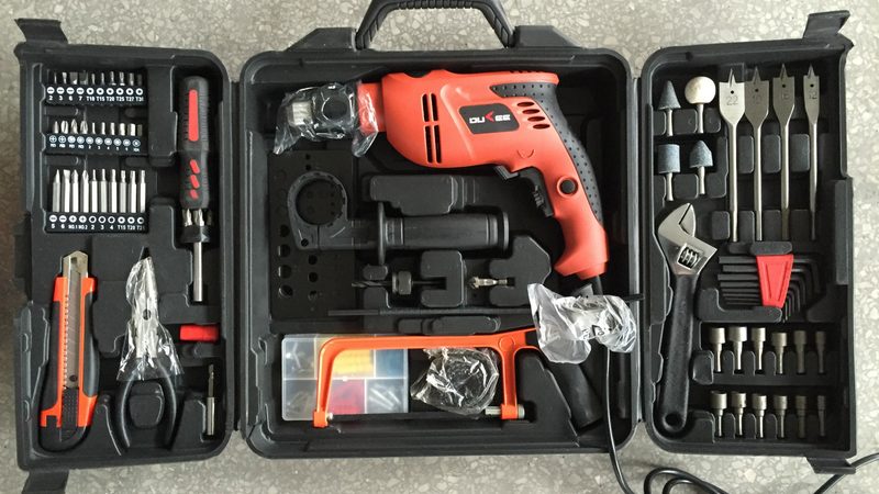 车载工具箱：小型应急包的实用之道**